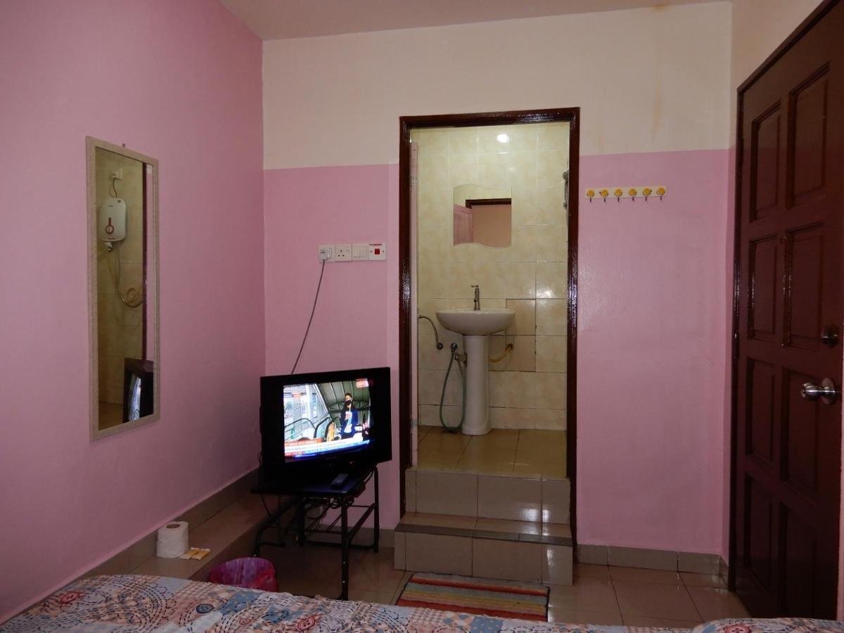 La Motel Сунгай Петани Екстериор снимка